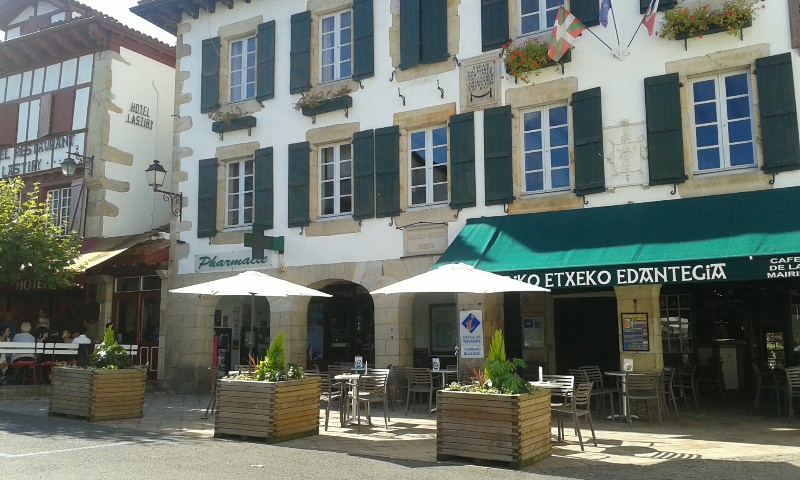 Herriko Etxeko Edantegia - Bar de la Mairie
