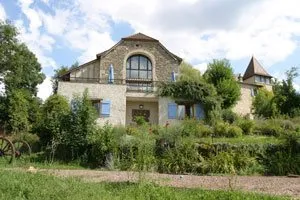HOTEL-RESTAURANT LE MURIER DE VIELS