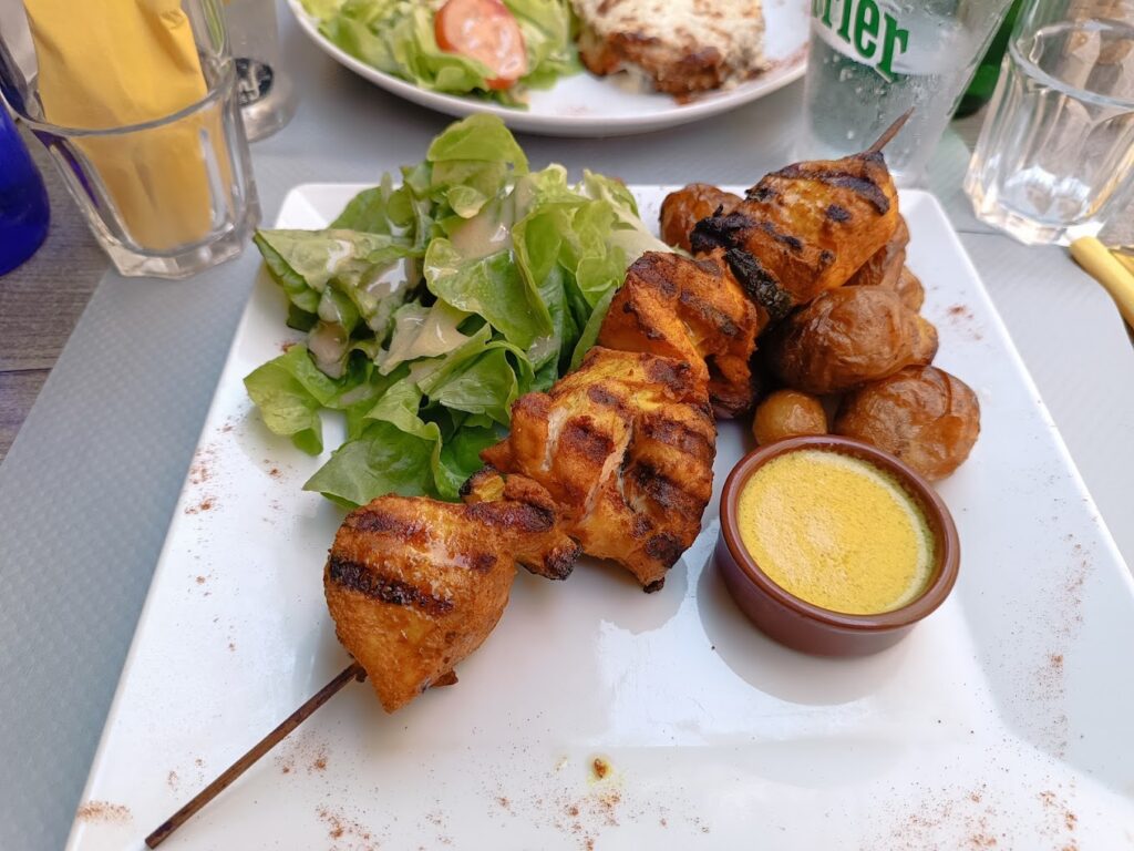Le Bon Endroit
