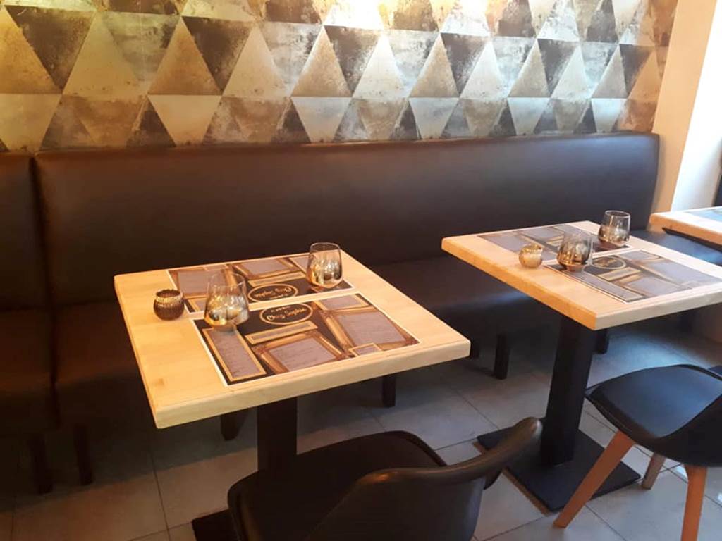 Restaurant "Au p'tit resto chez Sophie"