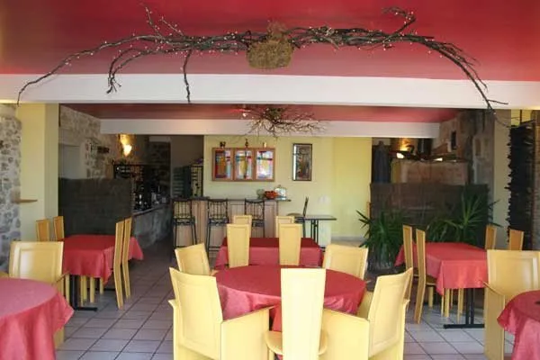 RESTAURANT LE MURIER DE VIELS