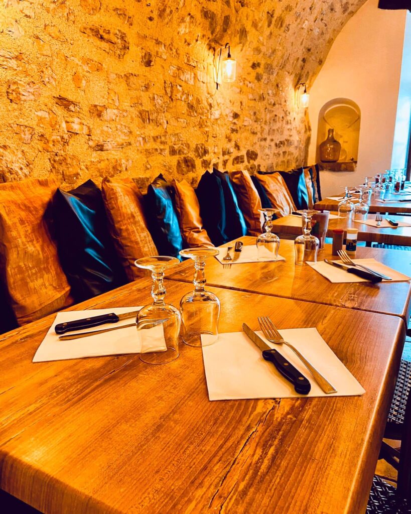 LE PETIT BISTROT