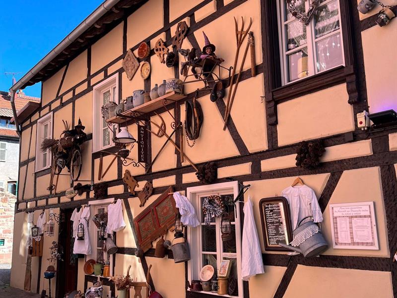Salon de thé et brocante Charme du passé